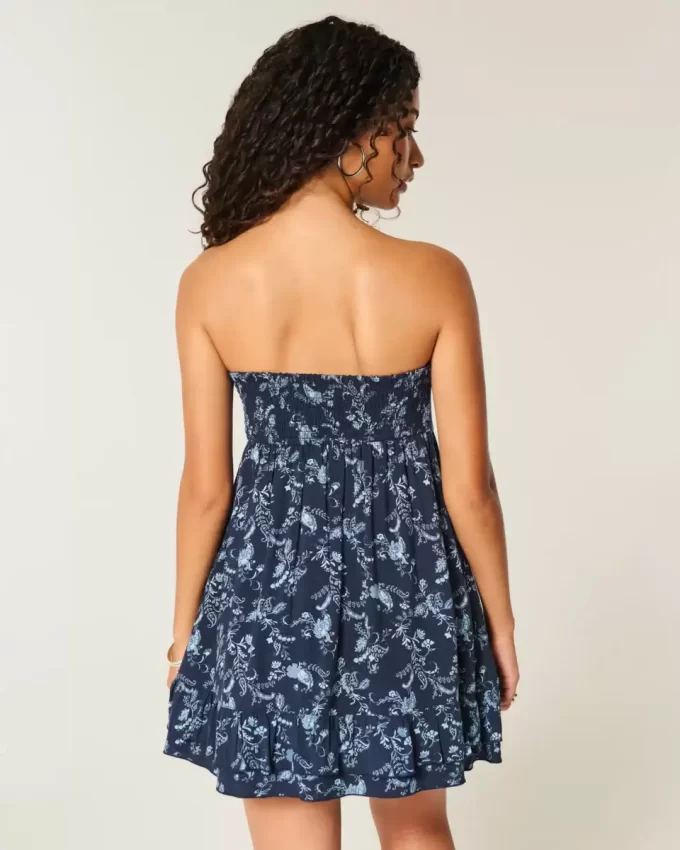 Sukienka mini babydoll z falbanką bez ramiączek Sukienka mini babydoll z falbanką bez ramiączek