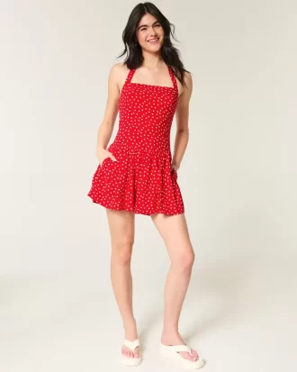 Sukienka mini z obniżoną talią i halterem