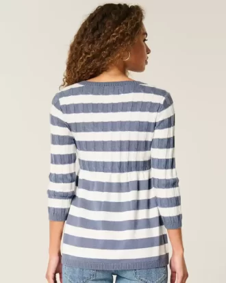 Sweter typu babydoll z warkoczowym splotem