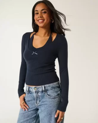 Sweter z długim rękawem i wiązaniem typu halter