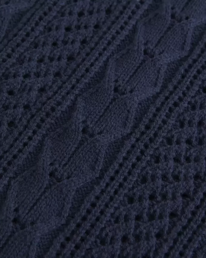 Sweter z warkoczowym splotem