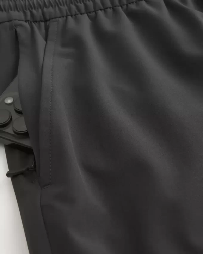 Szorty Active z grafiką do połowy uda