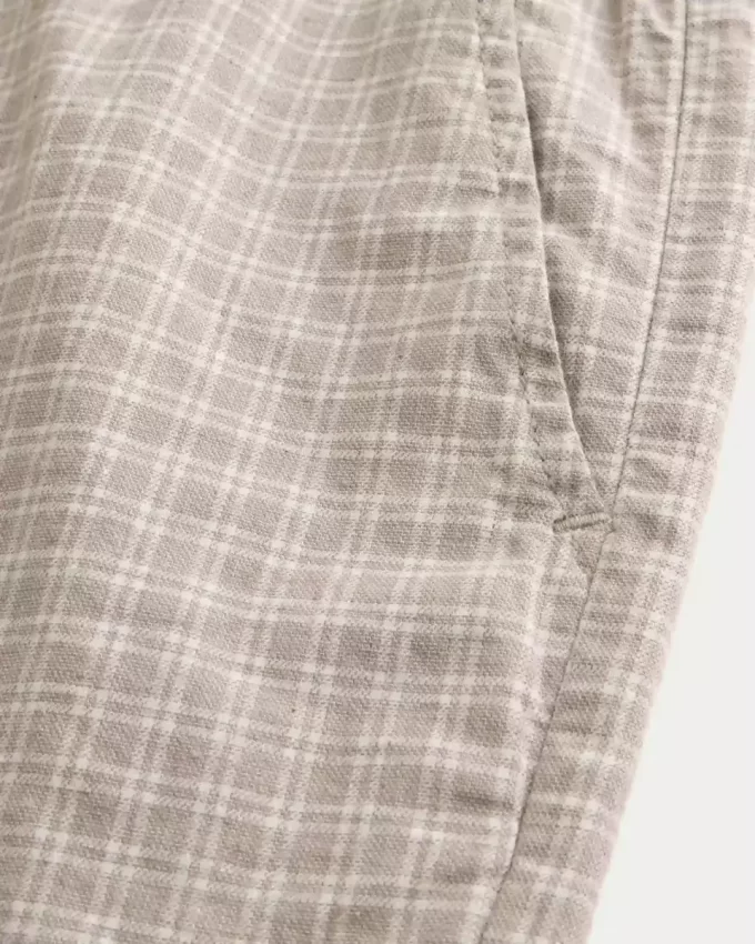 Szorty do połowy uda z mieszanki lnu, wciągane