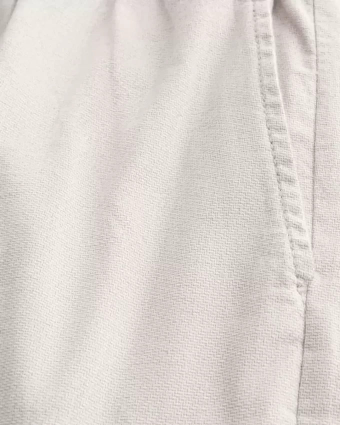 Szorty do połowy uda z mieszanki lnu, wciągane