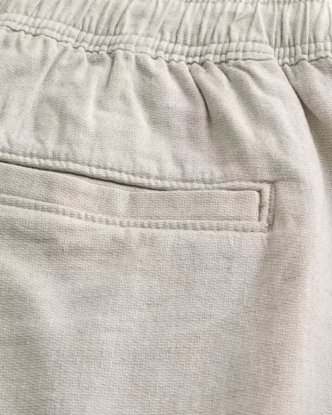 Szorty z mieszanki lnu za kolano
