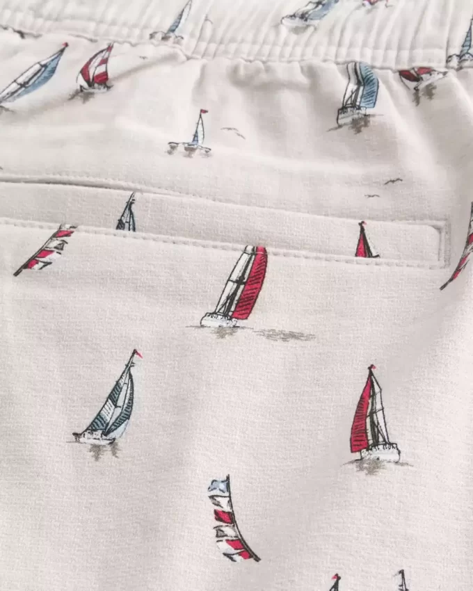 Szorty z mieszanki lnu za kolano