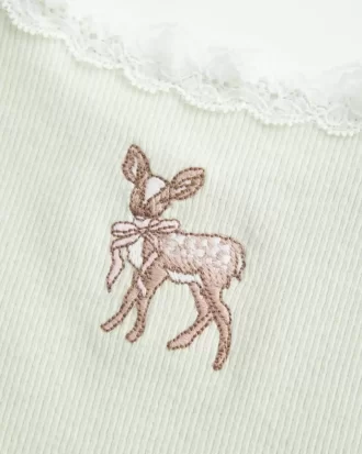 Tank top z koronkową lamówką i grafiką jelenia