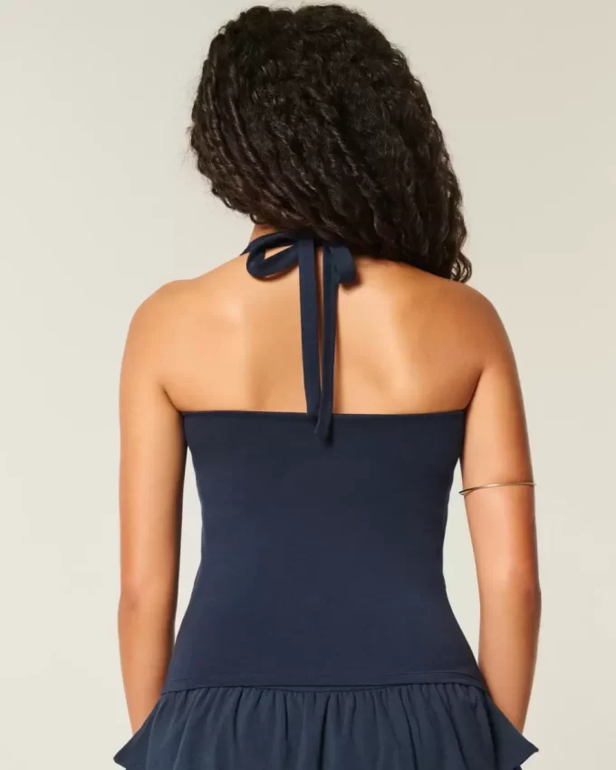 Top z koralikami i grafiką typu halter