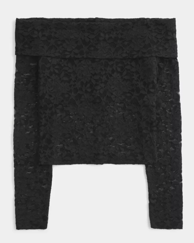 Top z koronką na całej powierzchni i odkrytymi ramionami