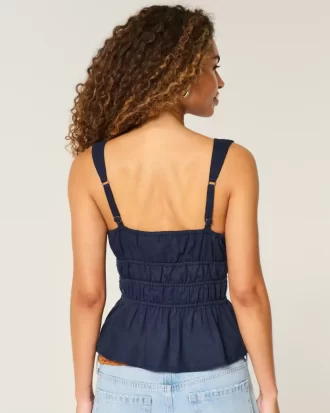 Top z mieszanki lnu i wiązaniem z przodu