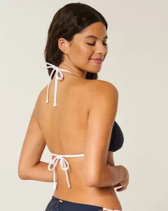 Wiosenna przerwa, trójkątny top bikini typu halter